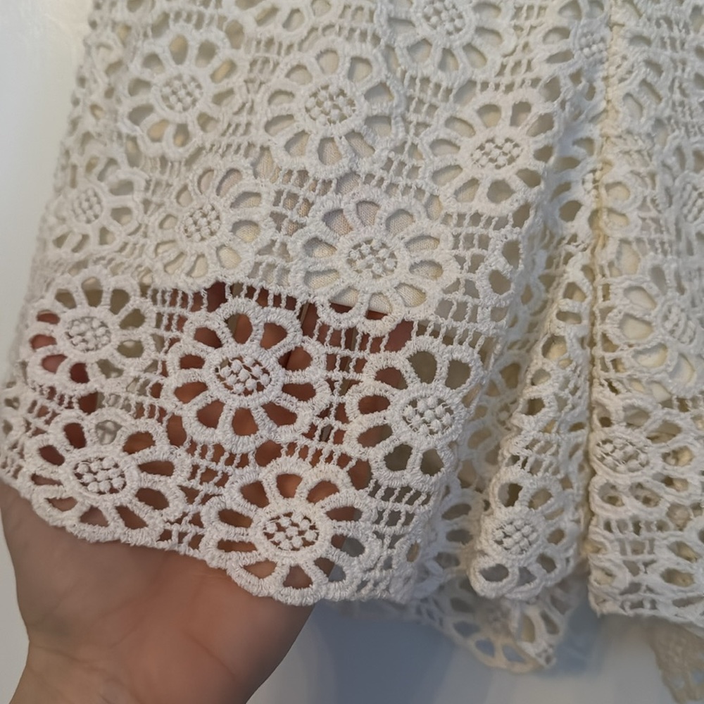 Lace shorts - Picture 2 of 2